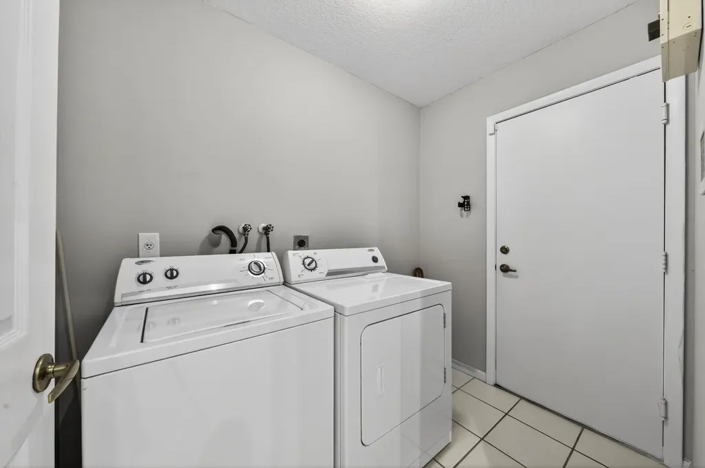 17212 Balboa Point Way Boca Raton FL 33487