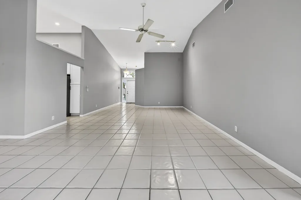 17212 Balboa Point Way Boca Raton FL 33487