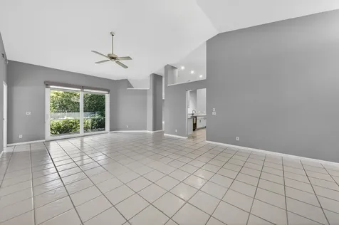 17212 Balboa Point Way Boca Raton FL 33487