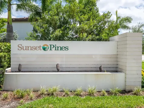 223 SW 159th Terrace Pembroke Pines FL 33027