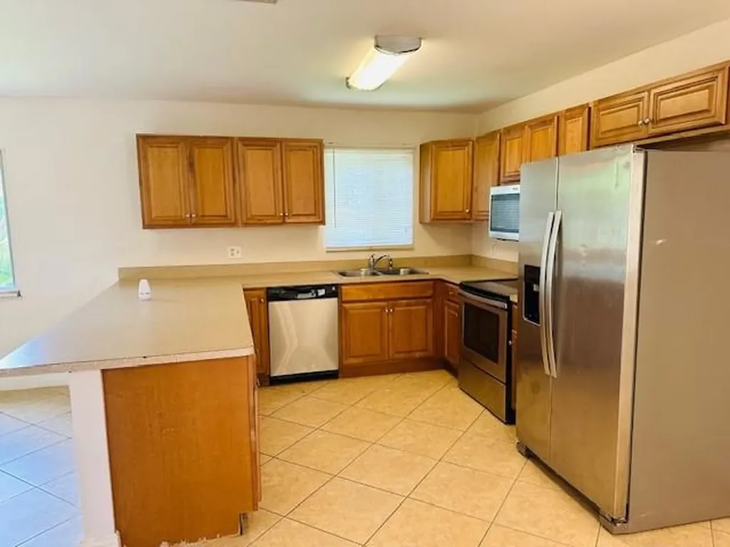 3421 Helena Drive Lake Worth FL 33461