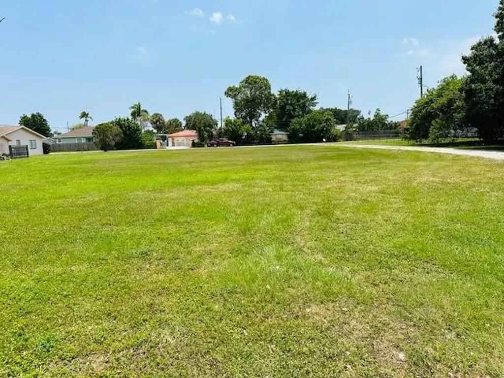 3421 Helena Drive Lake Worth FL 33461
