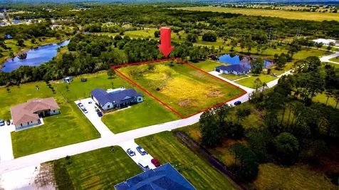 10627 Lighter Wood Lane Fort Pierce FL 34945