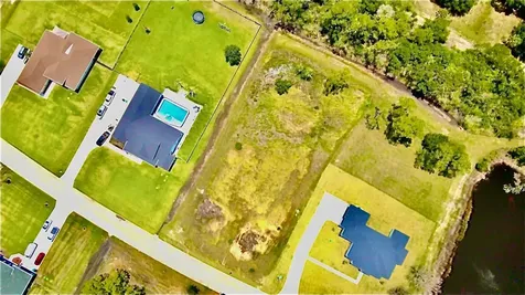 10627 Lighter Wood Lane Fort Pierce FL 34945