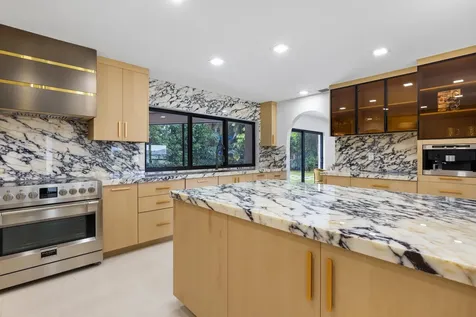 342 Fairway W Tequesta FL 33469