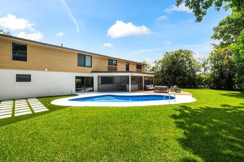 342 Fairway W Tequesta FL 33469