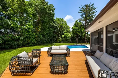 342 Fairway W Tequesta FL 33469