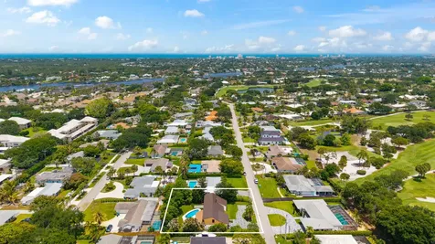 342 Fairway W Tequesta FL 33469