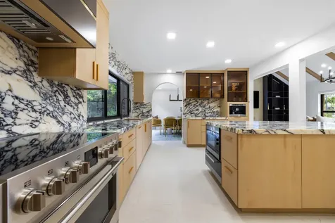 342 Fairway W Tequesta FL 33469
