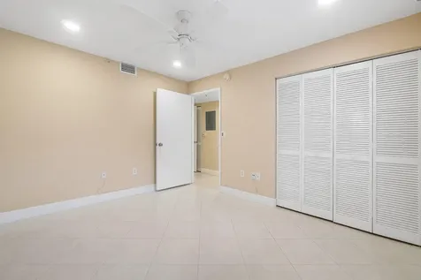 14096 Huntington Pointe Drive Delray Beach FL 33484