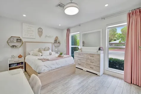 9010 S Lake Dasha Drive Plantation FL 33324