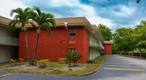 601 S State Road 7 Margate FL 33068