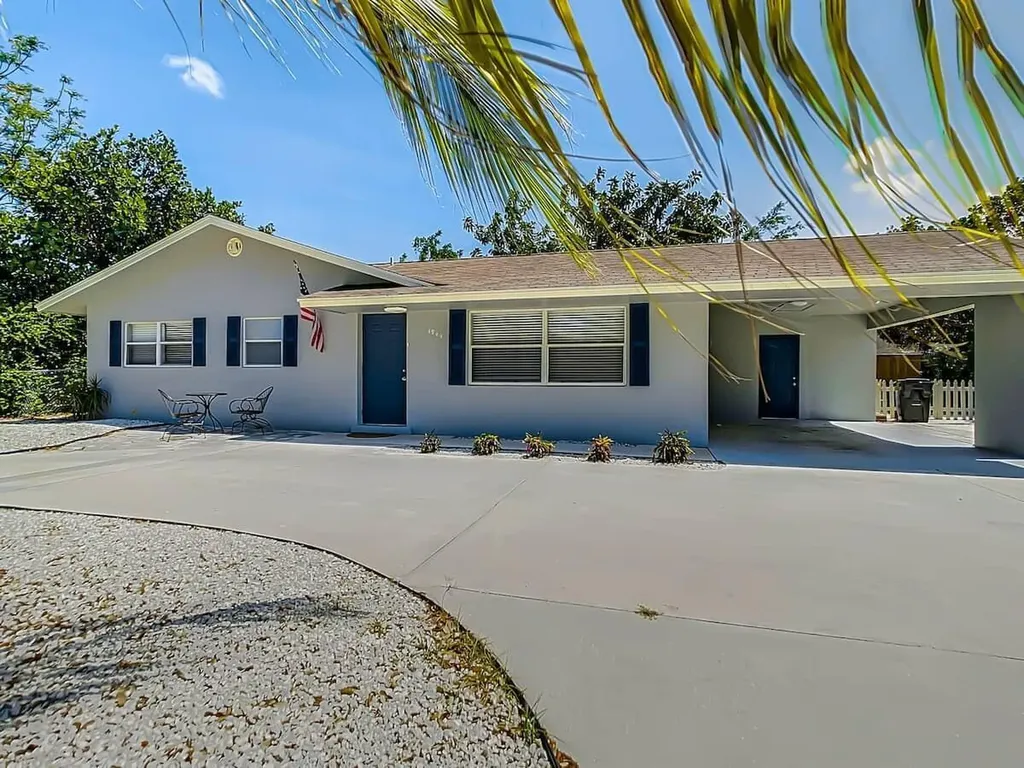 1944 Holman Drive North Palm Beach FL 33408