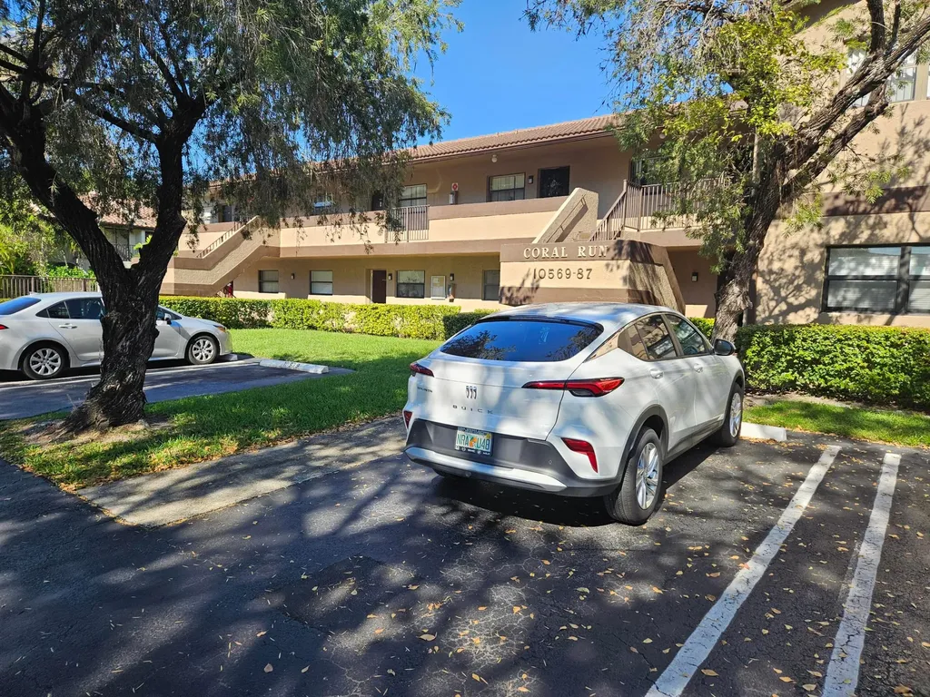 10571 Royal Palm Boulevard Coral Springs FL 33065