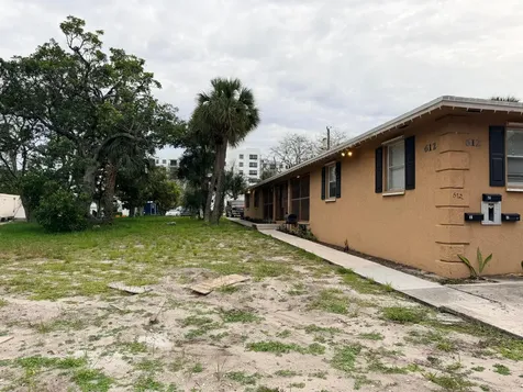 612 4th Street West Palm Beach FL 33401