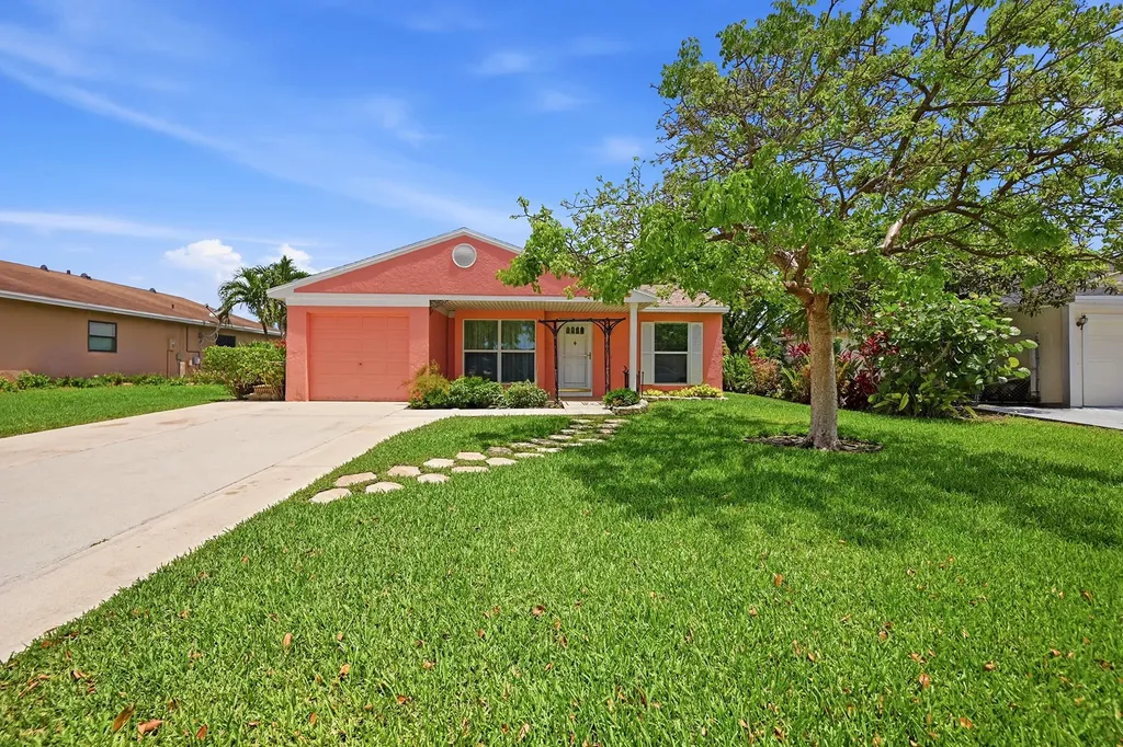 8131 Country Park Drive Boca Raton FL 33433