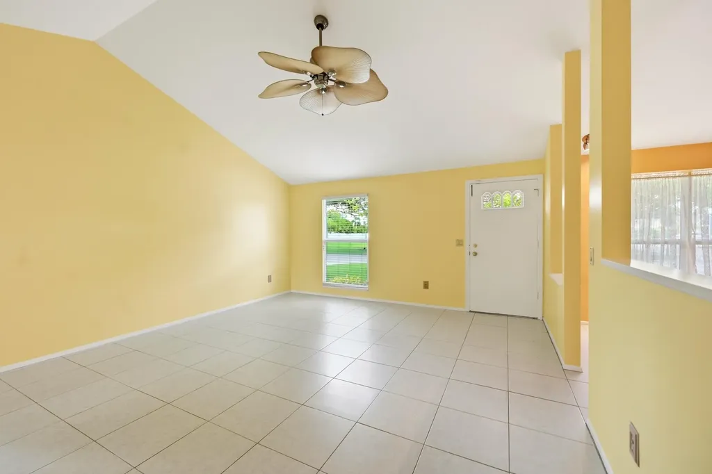 8131 Country Park Drive Boca Raton FL 33433