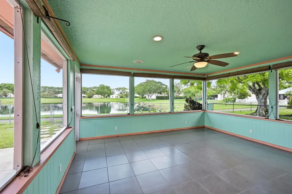 8131 Country Park Drive Boca Raton FL 33433