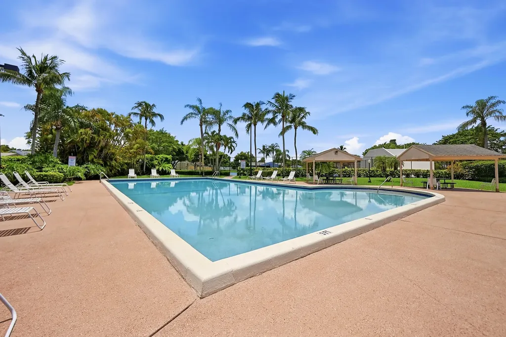 8131 Country Park Drive Boca Raton FL 33433