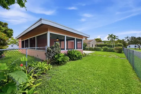 8131 Country Park Drive Boca Raton FL 33433