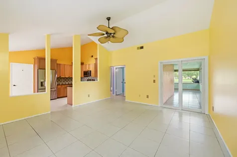 8131 Country Park Drive Boca Raton FL 33433