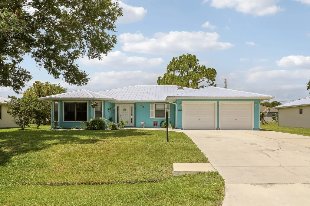 464 NW Ravenswood Lane Port St Lucie FL 34983