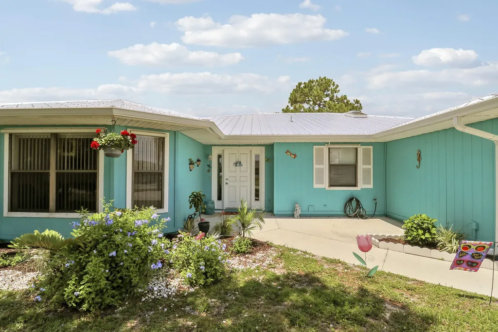 464 NW Ravenswood Lane Port St Lucie FL 34983