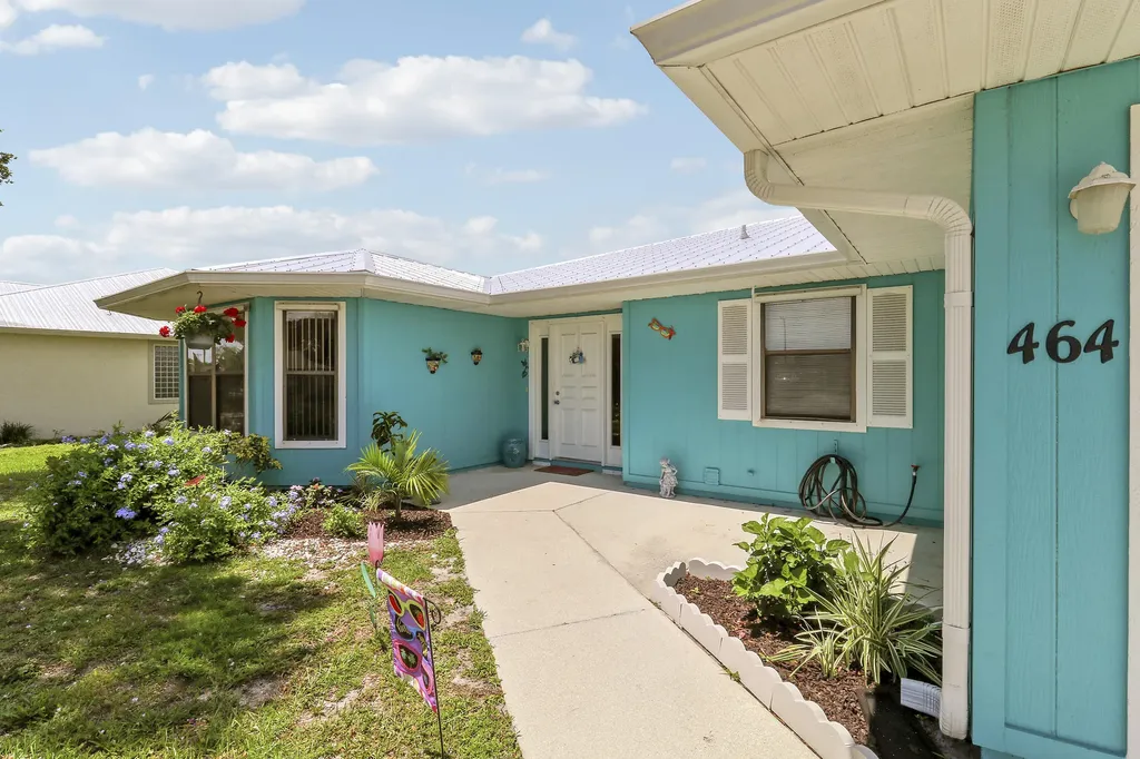 464 NW Ravenswood Lane Port St Lucie FL 34983