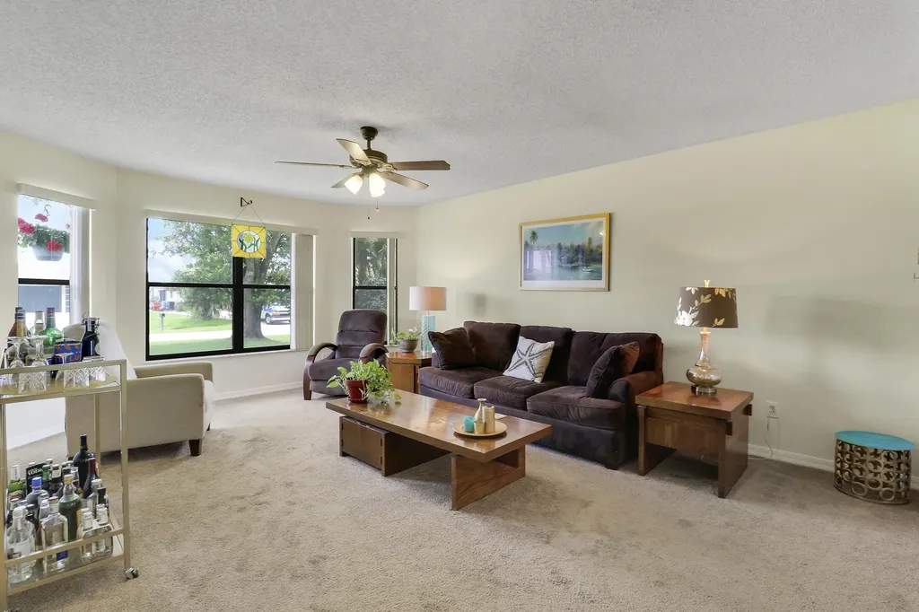 464 NW Ravenswood Lane Port St Lucie FL 34983