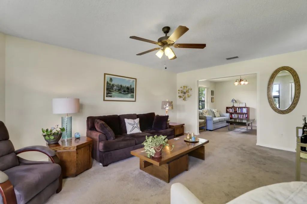 464 NW Ravenswood Lane Port St Lucie FL 34983