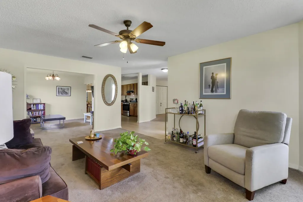 464 NW Ravenswood Lane Port St Lucie FL 34983
