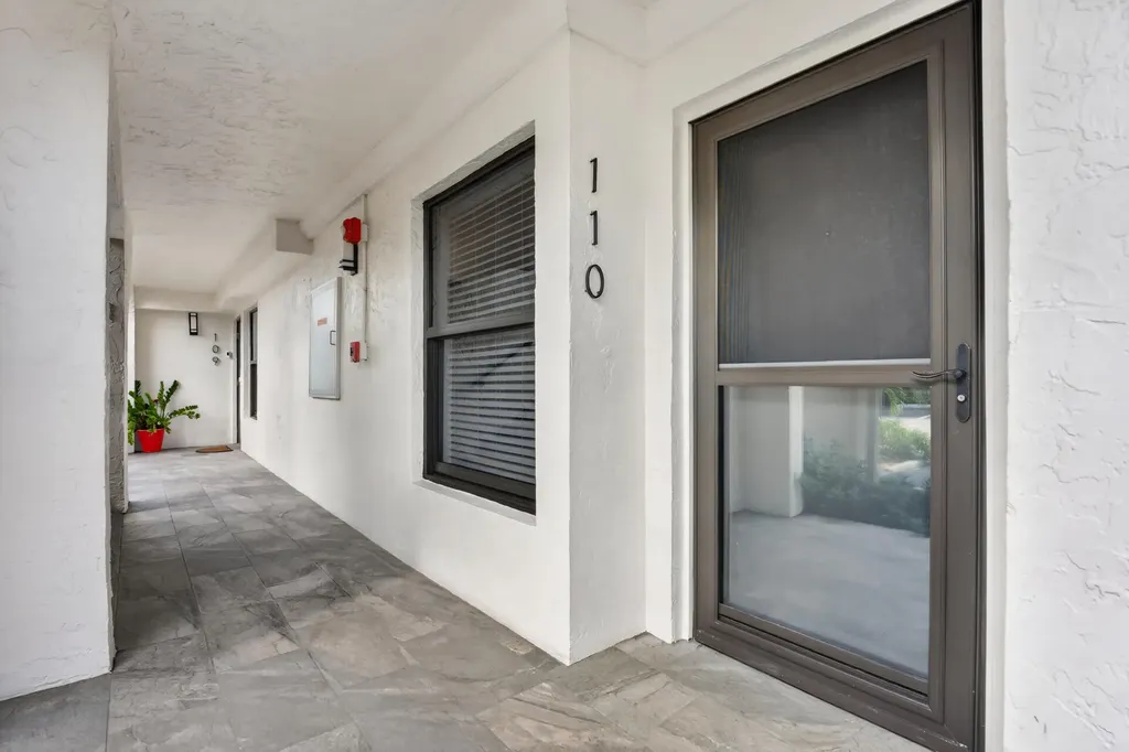 1627 Riverview Road Deerfield Beach FL 33441
