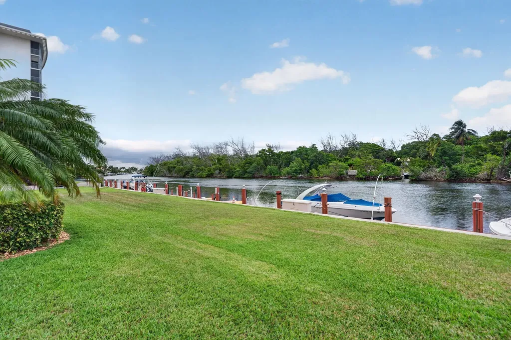 1627 Riverview Road Deerfield Beach FL 33441