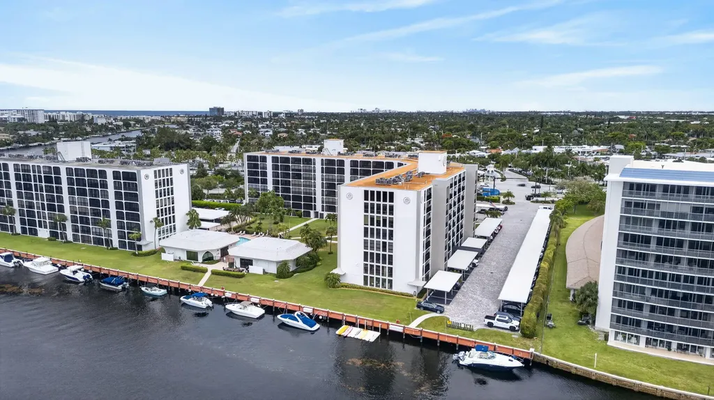 1627 Riverview Road Deerfield Beach FL 33441