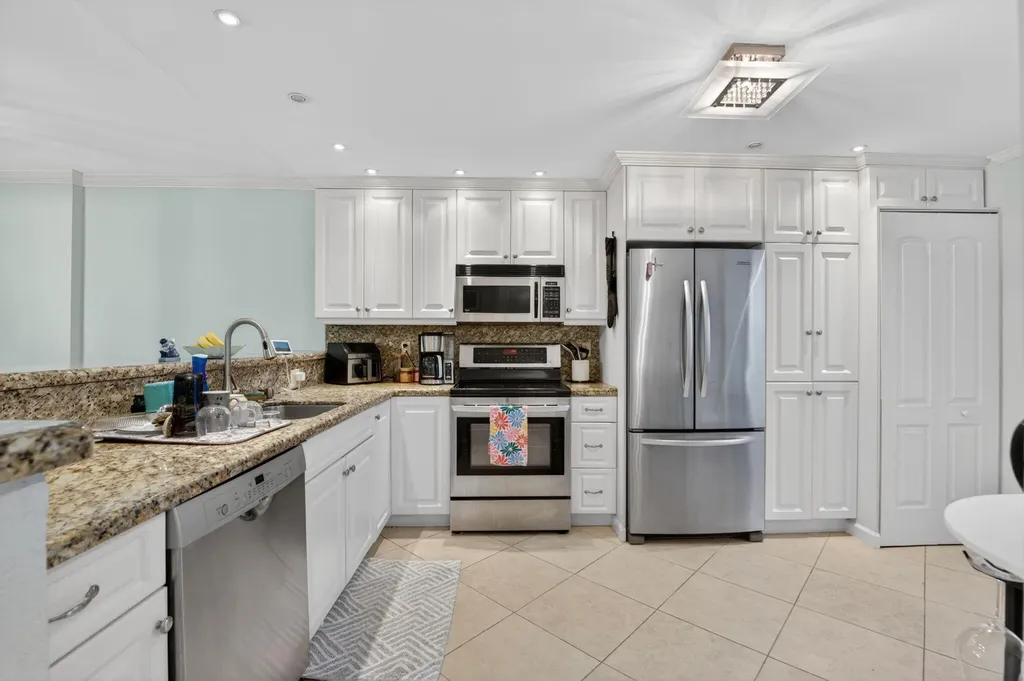 1627 Riverview Road Deerfield Beach FL 33441