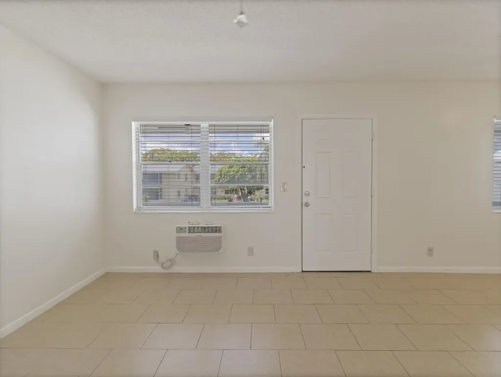 186 Norwich H West Palm Beach FL 33417