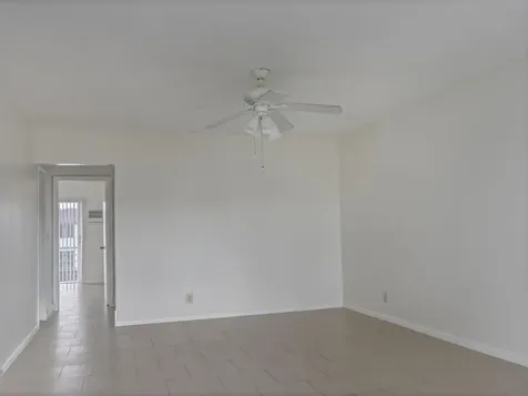 186 Norwich H West Palm Beach FL 33417