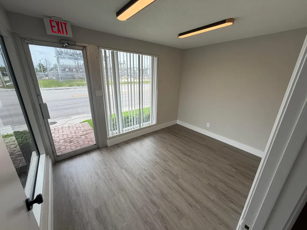 13 SW 10th Street Deerfield Beach FL 33441