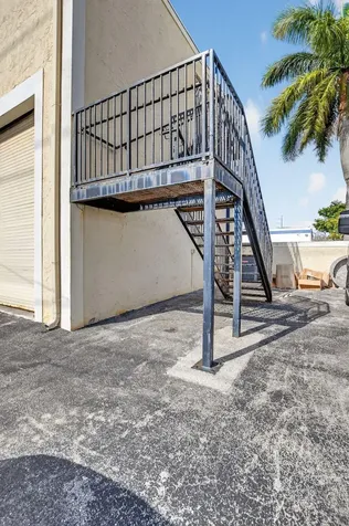 13 SW 10th Street Deerfield Beach FL 33441