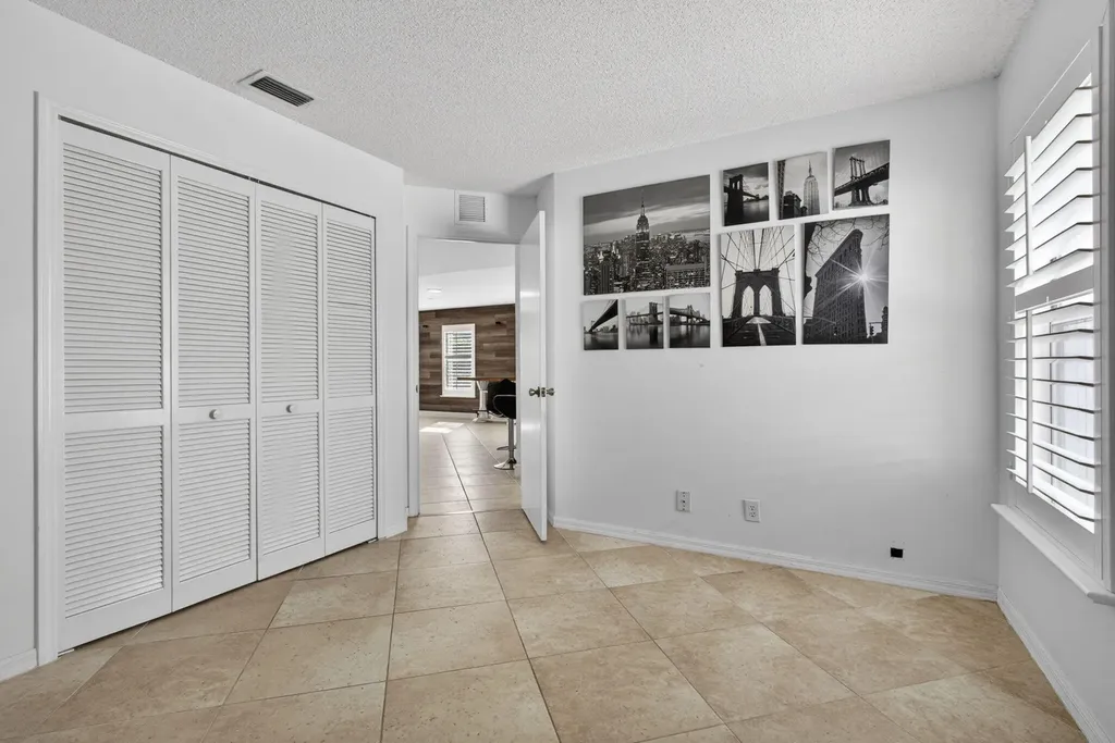 102 E Royal Pine Circle Court Royal Palm Beach FL 33411