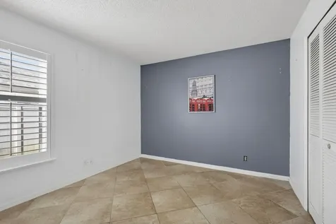 102 E Royal Pine Circle Court Royal Palm Beach FL 33411