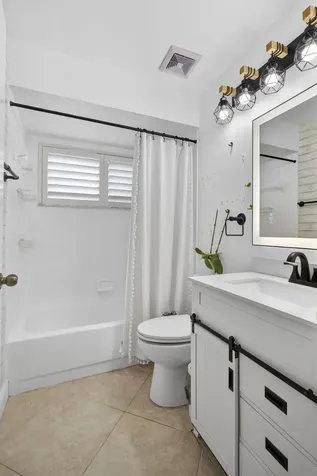 102 E Royal Pine Circle Court Royal Palm Beach FL 33411