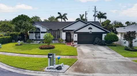 102 E Royal Pine Circle Court Royal Palm Beach FL 33411