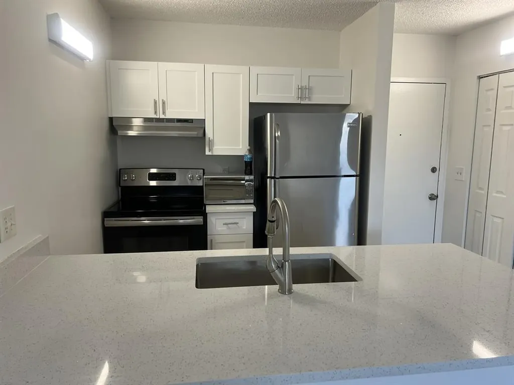 2501 Riverside Drive Coral Springs FL 33065