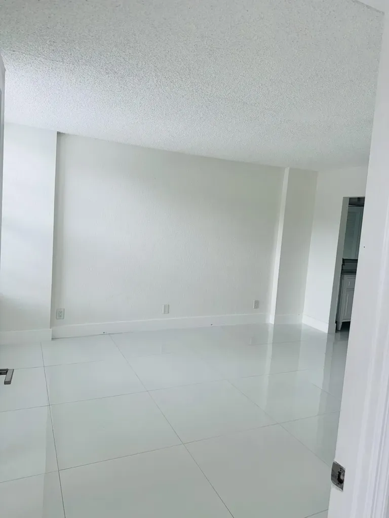 9 Royal Palm Way Boca Raton FL 33432