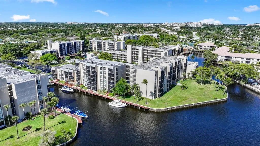 9 Royal Palm Way Boca Raton FL 33432