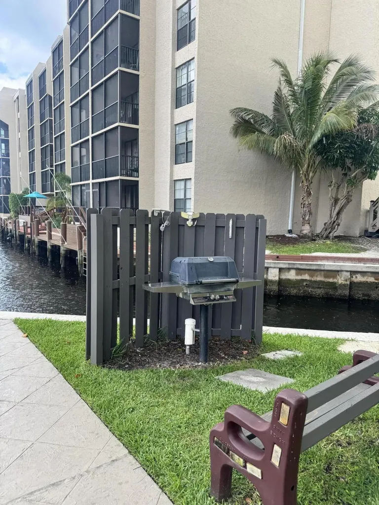 9 Royal Palm Way Boca Raton FL 33432