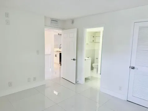 9 Royal Palm Way Boca Raton FL 33432