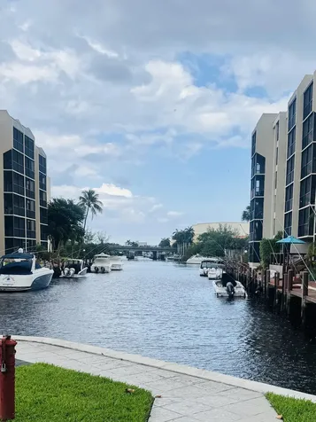 9 Royal Palm Way Boca Raton FL 33432