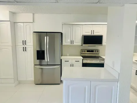 9 Royal Palm Way Boca Raton FL 33432